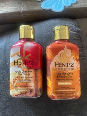 Set of two mini hempz moisturizer